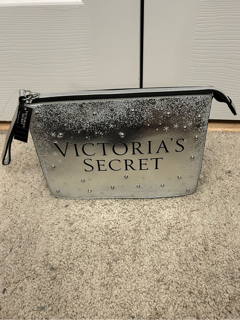 Victoria's Secret Silver Metallic Crystal Snowflakes Make Up Cosmetic Bag Pouch
